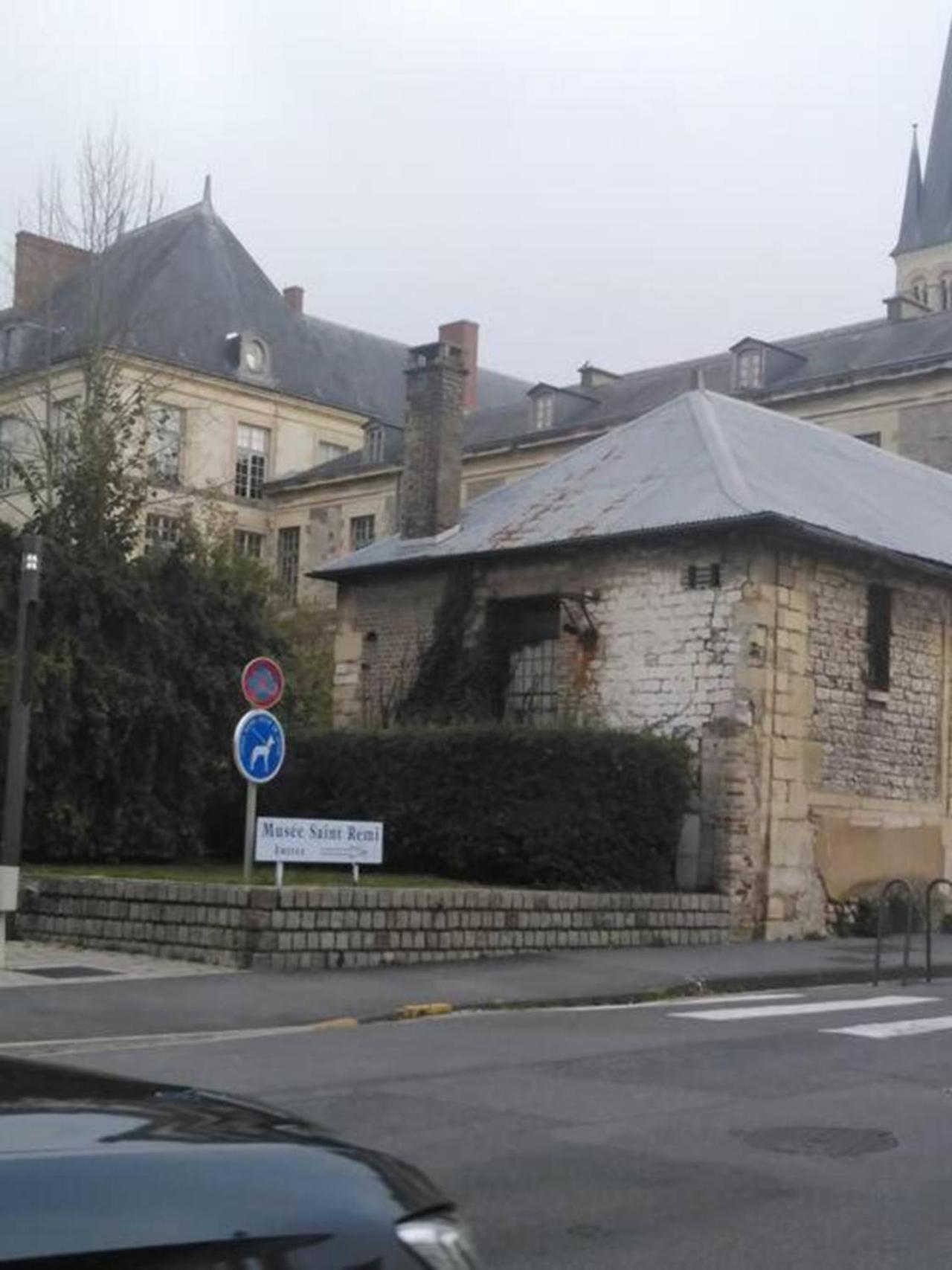 Reims Centre-Ville - 2 Chambres - 6 Personnes Au 1 Er Etage Zewnętrze zdjęcie