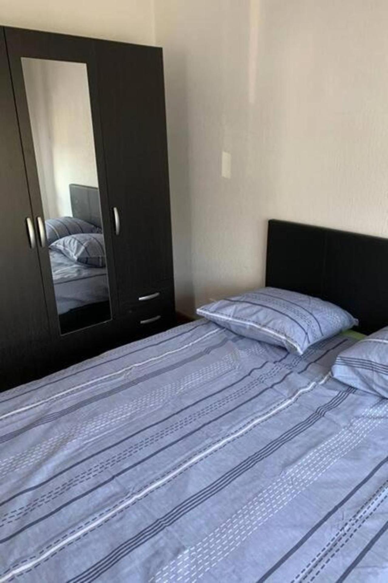 Reims Centre-Ville - 2 Chambres - 6 Personnes Au 1 Er Etage Zewnętrze zdjęcie